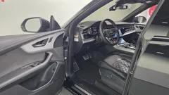 2023 Audi Q8 55 TFSI Quattro Premium — фото 10