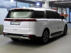 2023 Kia Carnival Gasoline 11-Seater Signature — фото 4