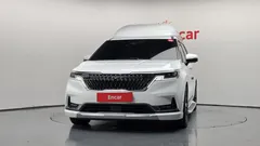 2023 Kia Carnival Gasoline 9-Seater Hi-Limousine — фото 3