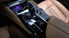 2023 BMW 5-Series 520i M Sport — фото 9