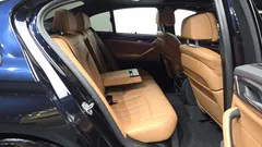 2023 BMW 5-Series 520i M Sport — фото 11
