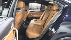 2023 BMW 5-Series 520i M Sport — фото 12