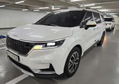 2023 Kia Carnival Diesel 9-Seater Prestige — фото 2