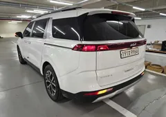 2023 Kia Carnival Diesel 9-Seater Prestige — фото 10