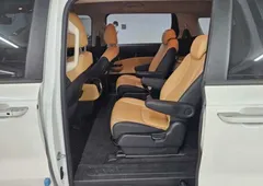 2023 Kia Carnival Diesel 9-Seater Prestige — фото 15