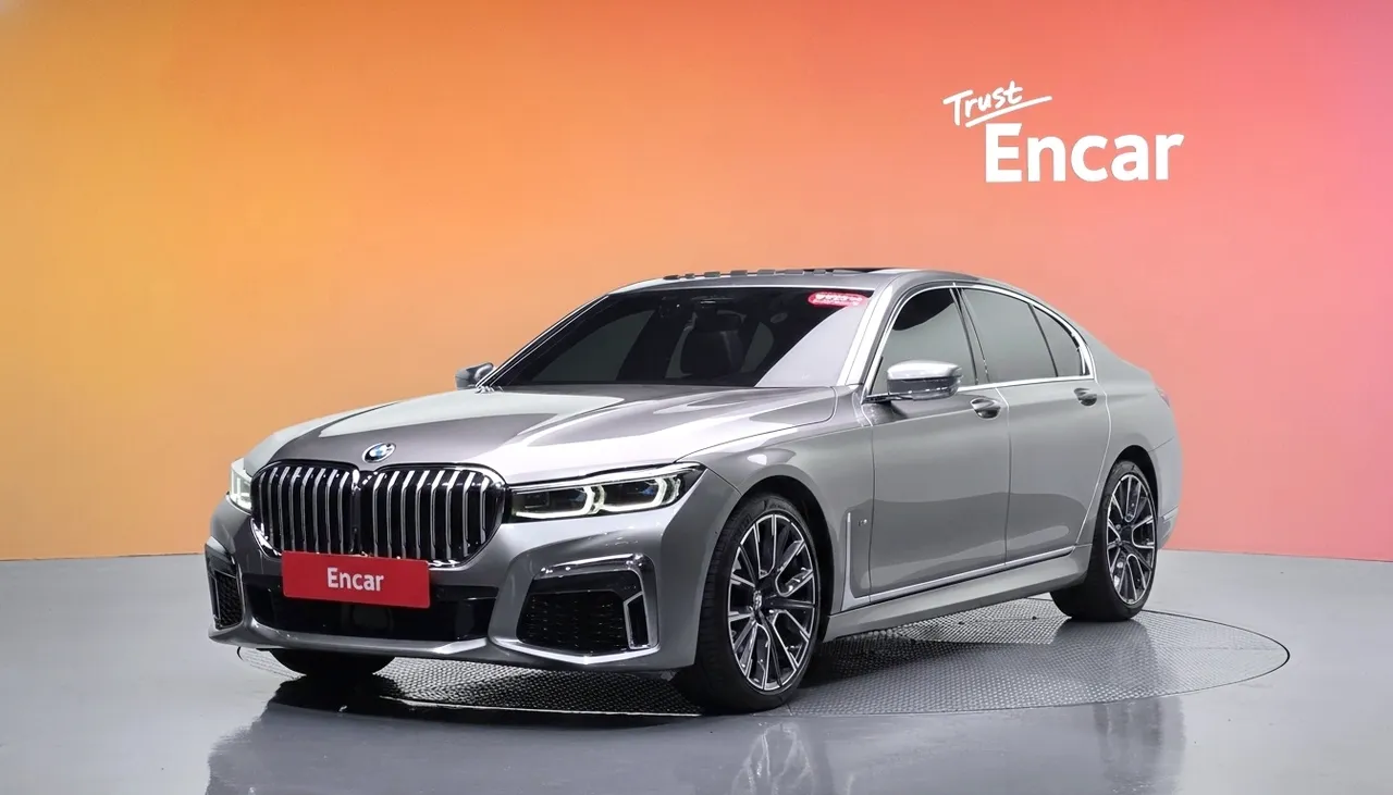 2022 BMW 7-Series 740i M Sport