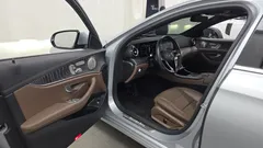 2022 Mercedes-Benz E-Class E350 4MATIC Avantgarde — фото 10