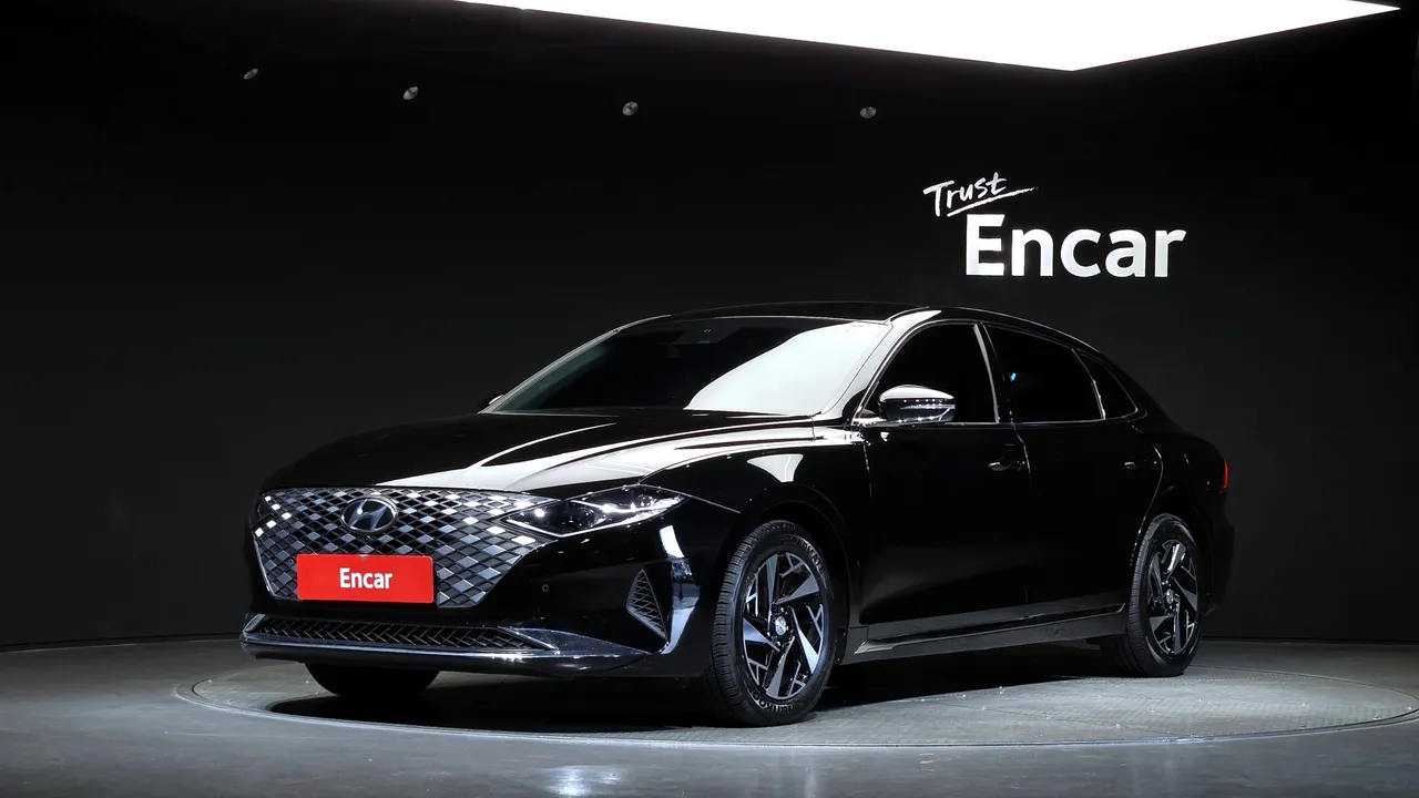 2022 Hyundai Grandeur Le Blanc