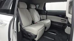2023 Kia Carnival Gasoline 7-Seater Signature — фото 11