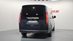 2022 Hyundai Staria L3.5 Lounge 9-Seater — фото 4