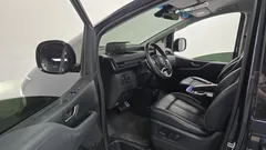 2022 Hyundai Staria L3.5 Lounge 9-Seater — фото 10