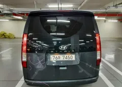 2022 Hyundai Staria Tourer 11-Seater — фото 3