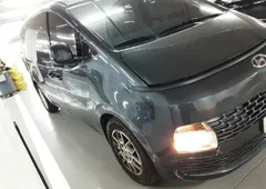2022 Hyundai Staria Tourer 11-Seater — фото 6