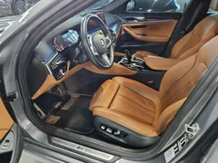 2023 BMW 5-Series 520i M Sport — фото 15