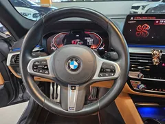 2023 BMW 5-Series 520i M Sport — фото 17
