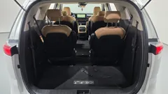 2023 Kia Carnival Gasoline 9-Seater Prestige, белый — фото 16