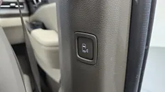2023 Kia Carnival Diesel 11-Seater Prestige — фото 16