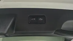 2023 Kia Carnival Diesel 9-Seater Noblesse — фото 20