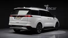 2023 Kia Carnival Diesel 7-Seater Outdoor — фото 2
