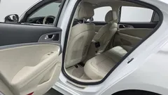 2022 Genesis G70 Gasoline 2.0T 2WD — фото 12