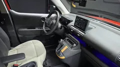 2023 Hyundai Casper Turbo Inspiration, красный — фото 18