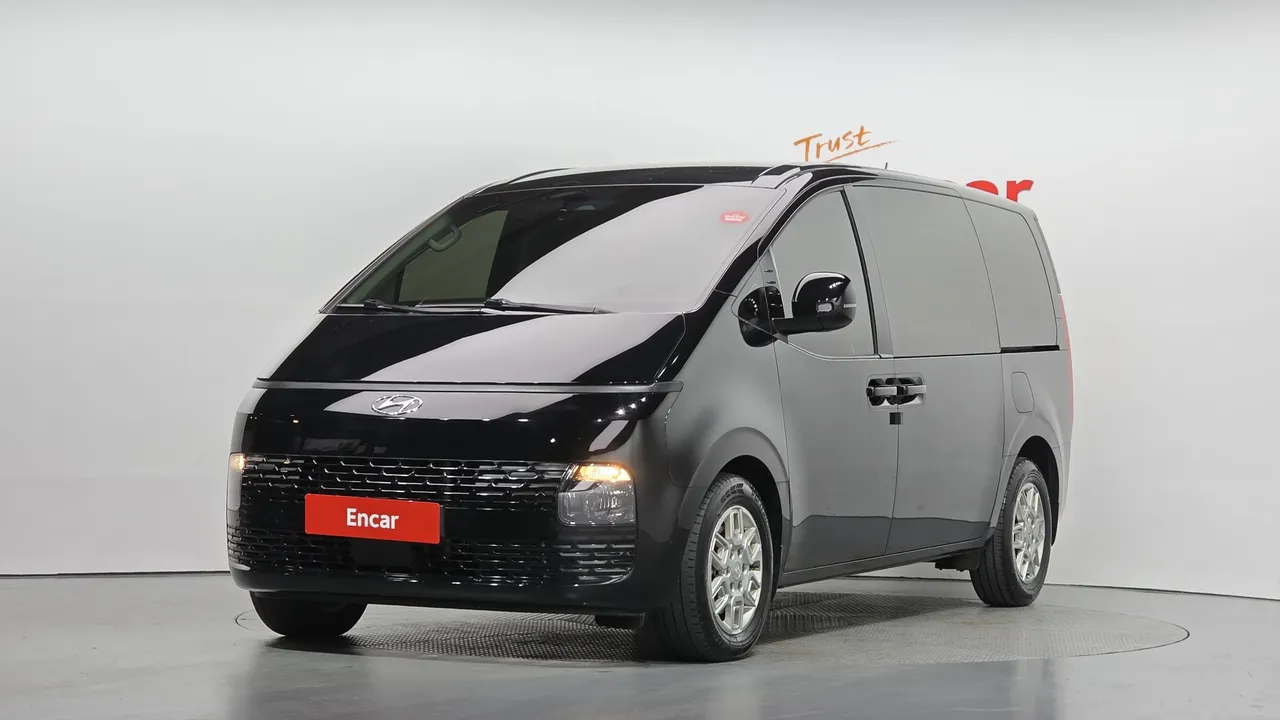 2023 Hyundai Staria Cargo 3-Seater