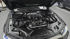 2022 BMW 5-Series M550i xDrive — фото 6