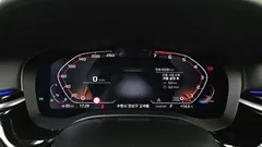 2022 BMW 5-Series M550i xDrive — фото 8