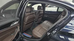2022 BMW 5-Series M550i xDrive — фото 12