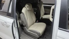 2023 Kia Carnival Gasoline 9-Seater Prestige — фото 11