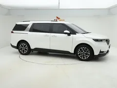 2023 Kia Carnival Diesel 9-Seater Prestige — фото 15
