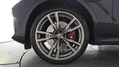 2022 BMW X6 M50i, чёрный — фото 5