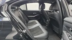 2022 BMW 3-Series 320i M Sport — фото 11