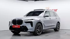 2024 BMW X7 xDrive 40i Design Pure Excellence 6-Seater — фото 1