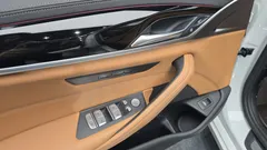 2022 BMW 5-Series 520i Luxury — фото 15