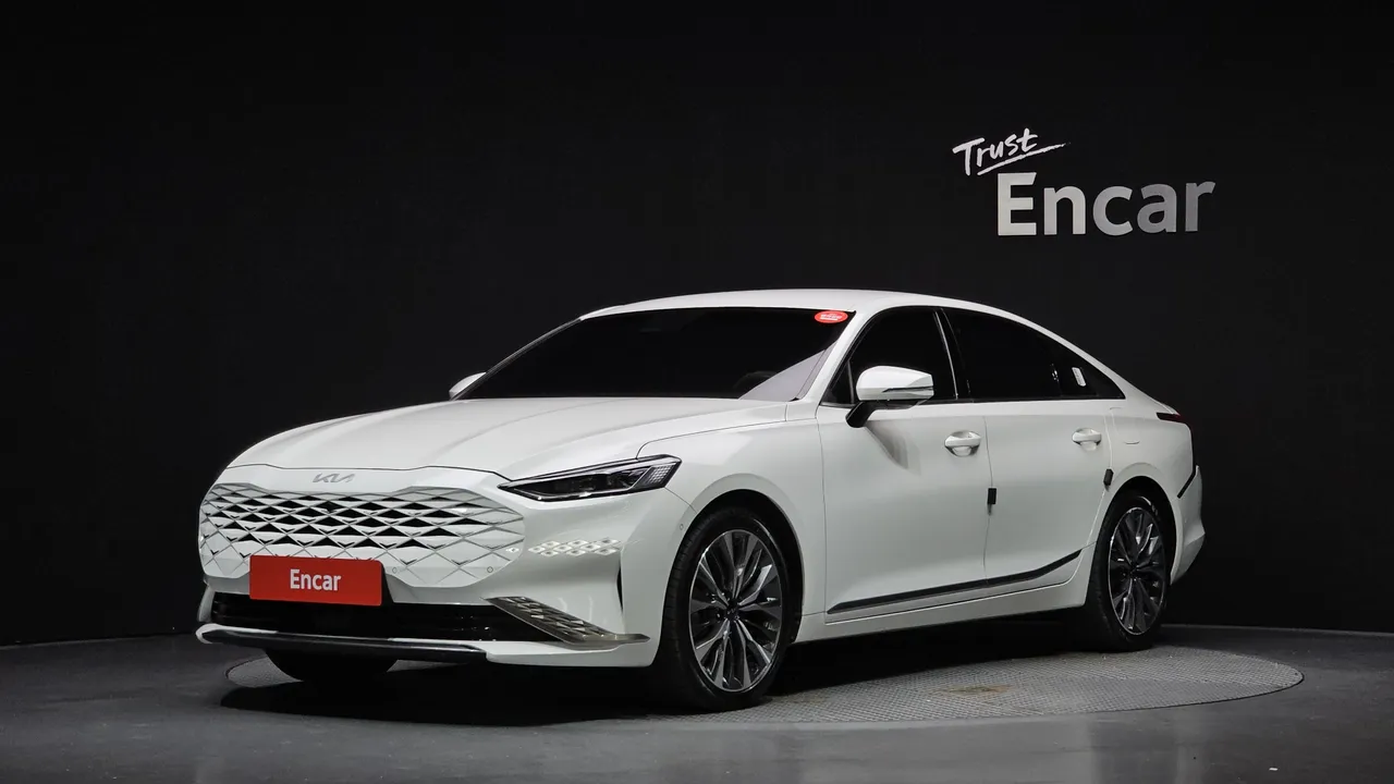 2023 Kia K8 2.5 Gasoline 2WD