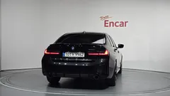 2023 BMW 3-Series 320i M Sport — фото 4