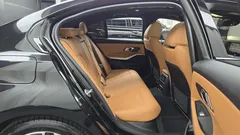 2023 BMW 3-Series 320i M Sport — фото 12