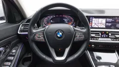 2022 BMW 3-Series 320i Luxury — фото 16