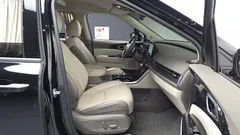 2023 Kia Carnival Gasoline 9-Seater Hi-Limousine — фото 11