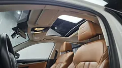 2022 BMW 5-Series 520i Luxury — фото 17