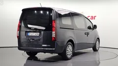 2023 Hyundai Staria Cargo 3-Seater — фото 2