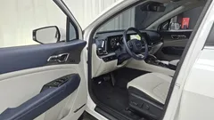 2023 Kia Sportage Gasoline 1.6 Turbo 2WD, белый — фото 10