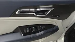 2023 Kia Sportage Gasoline 1.6 Turbo 2WD, белый — фото 18