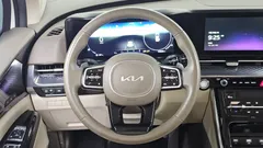 2023 Kia Carnival Diesel 9-Seater Hi-Limousine — фото 13