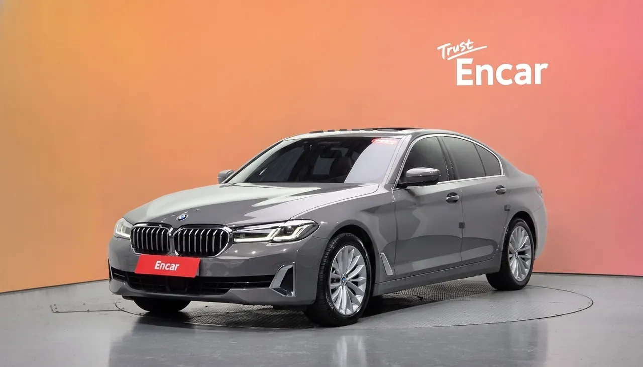 2022 BMW 5-Series 523d xDrive Luxury