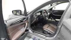 2022 BMW 5-Series 523d xDrive Luxury — фото 10
