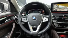2022 BMW 5-Series 523d xDrive Luxury — фото 13