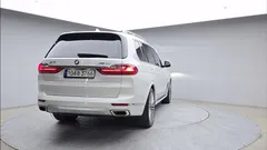 2022 BMW X7 xDrive 40i Design Pure Excellence 7-Seater — фото 4