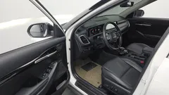 2023 Kia Seltos Gasoline 1.6 Turbo 2WD, белый — фото 11